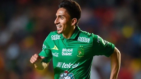 (VIDEO) Ángel Mena sigue su racha de goles en México