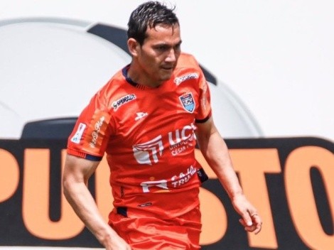 (VIDEO) Jairo Vélez marca de tiro libre en Perú