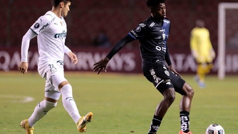 Independiente del Valle v Palmeiras - Copa CONMEBOL Libertadores 2021