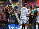 Jesús Corona tuvo un altercado con un Comisario de la Liga MX