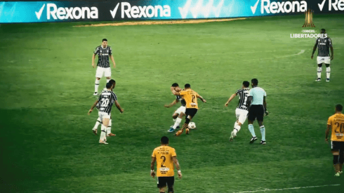 La jugada viral de Emmanuel Martínez contra Fluminense que publicó la Conmebol Libertadores