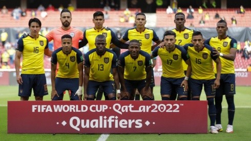 Ante las bajas de Torres y Arboleda, Gustavo Alfaro convocará a este central a la selección