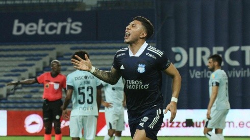 Joao Rojas anotó el primero gol contra Universidad Católica. Foto: API