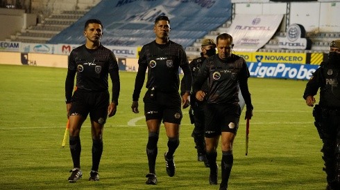 Rene Marín expulsó a dos jugadores de Liga y a Pablo Marini. Foto: API