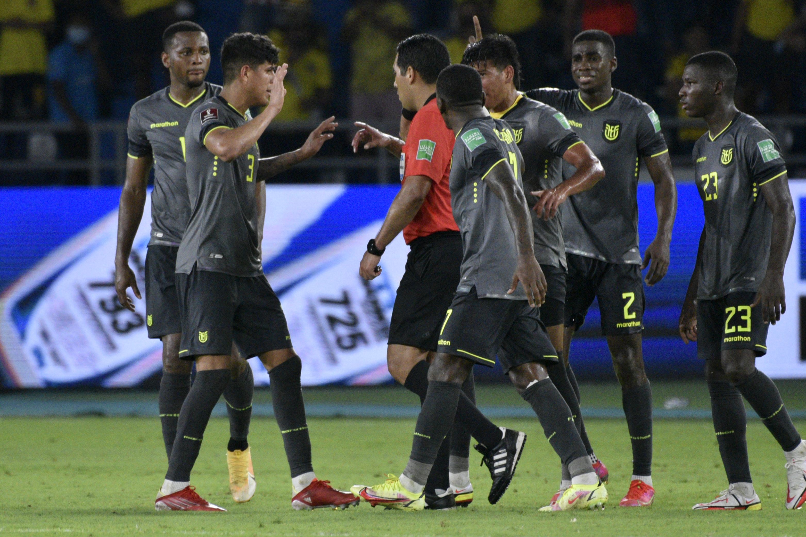 Colombia v Ecuador - FIFA World Cup 2022 Qatar Qualifier