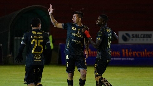 Deportivo Cuenca ha peleado pro salvar la categoría en las últimas temporadas. Foto: API