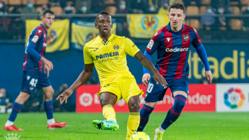 Pervis Estupiñán jugó los 90 minutos en la victoria del Villarreal. Foto: @VillarrealCF