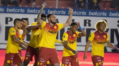 Aucas es uno de los grandes candidatos a ganar la segunda etapa. Foto: API