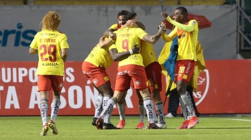 Escalofriante goleada de Aucas sobre Independiente en Chillogallo