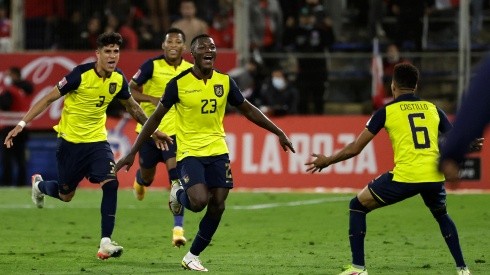 Recuerdan su gol: Moisés Caicedo recibe elogios de su club