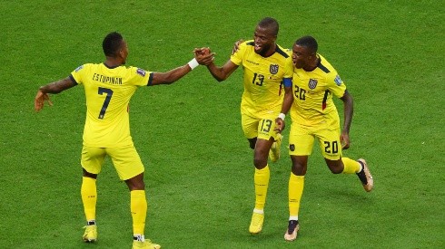 Ecuador hizo historia venciendo al anfitrión en el partido inaugural. Foto: GettyImages