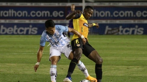 Leonel Quiñónez en un partido con Barcelona. Foto: API.