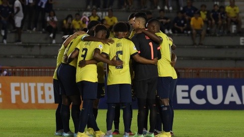 La Selección Sub 17 de Ecuador en la previa al duelo contra Chile. Foto: API.