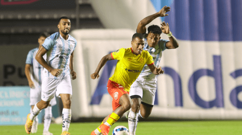 Aucas venció a Guayaquil City. Foto: API.