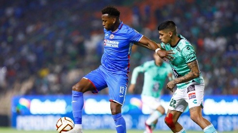 Michael Estrada no continuaría en Cruz Azul. Foto: GettyImages